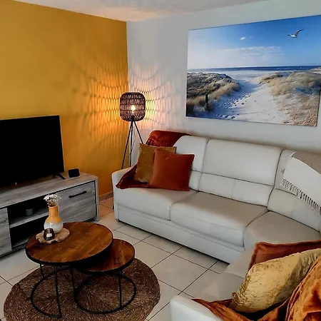 Sea-level Apartment *